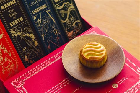 burberry mooncakes|hypebeast mid fall mooncakes.